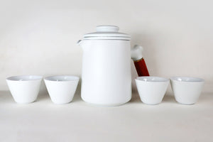 Ceramic Tea Set With 1 Teapot And 4 Cups Wooden Handle With Infuser